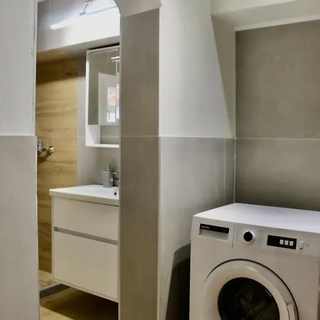 Barbarella * Kanakades