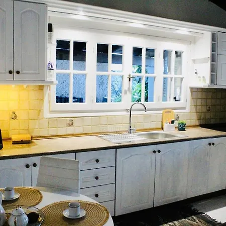 Barbarella Hébergement de vacances Kanakádes