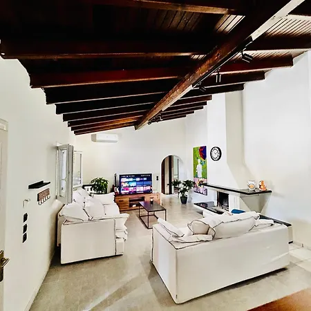 Barbarella Semesterbostad *